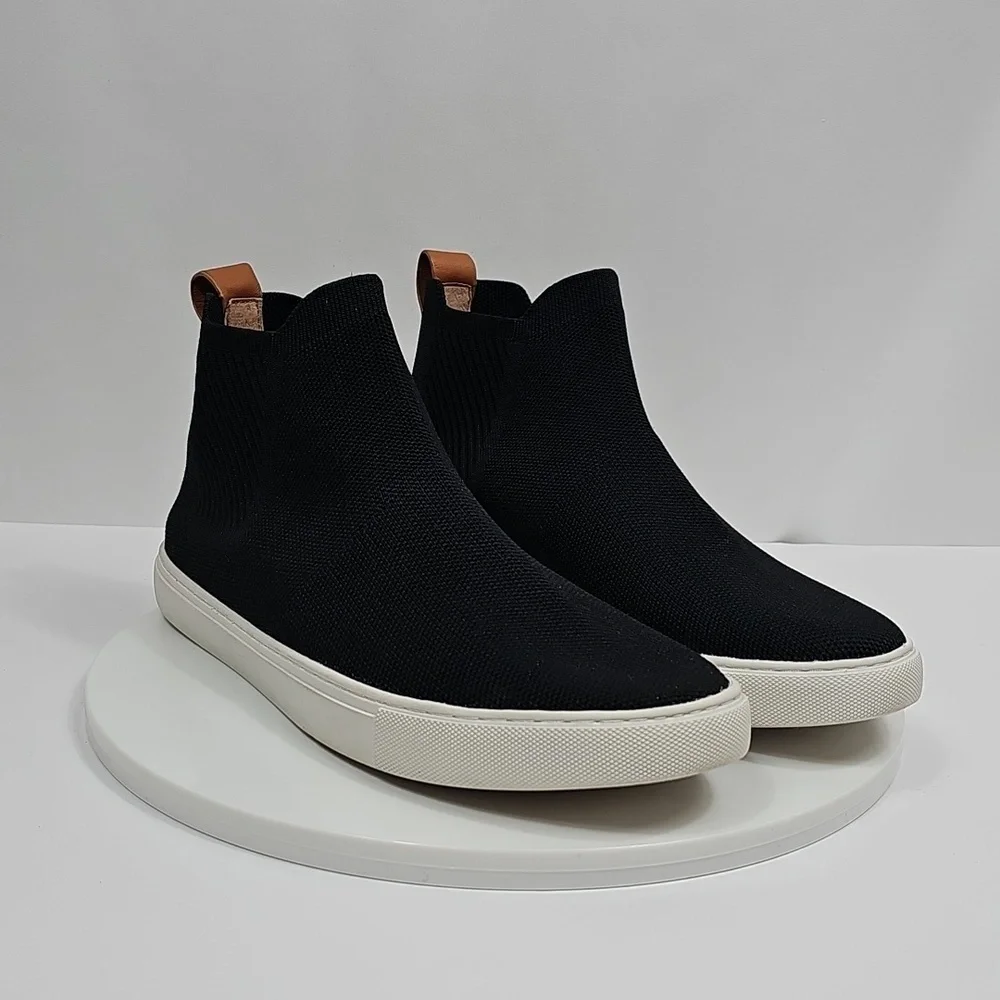 NIB Gentle Souls by Kenneth Cole Rory Elastic Mid Sneakers Size 10 Black Pull On